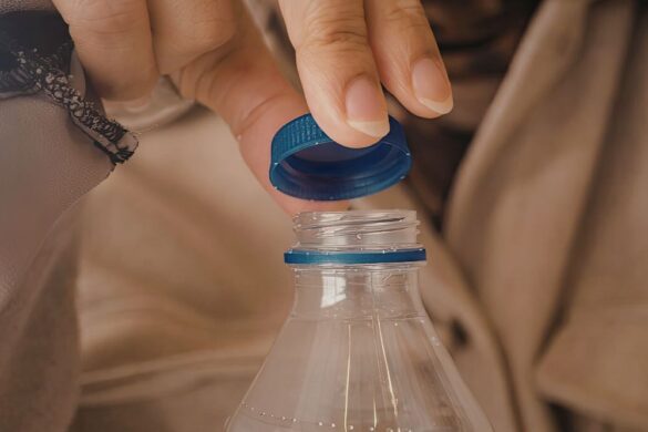 Types of Caps and Closures for PET Bottles